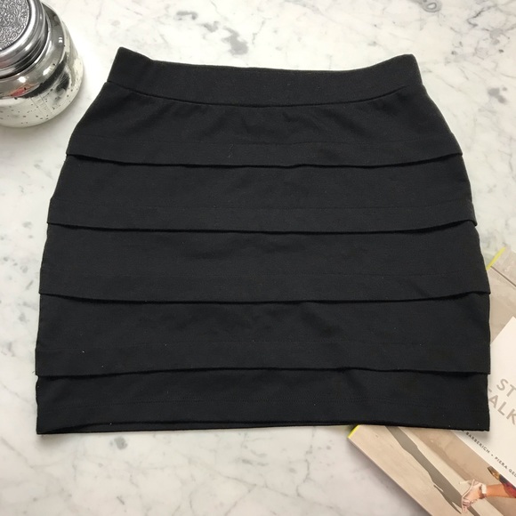 Forever 21 Dresses & Skirts - Forever 21 Ruffle Tiered Bodycon Mini Club Skirt
